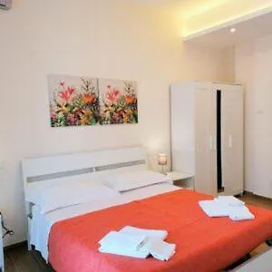 https://in-city-in.catania-hotels.net