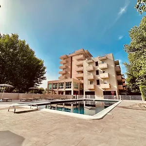 4* Hotell St Gregory Park