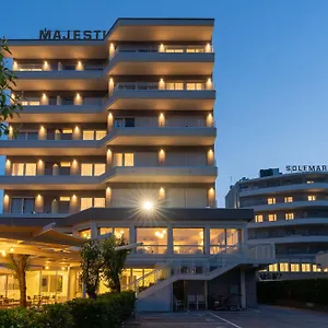 3* Hotel Majestic