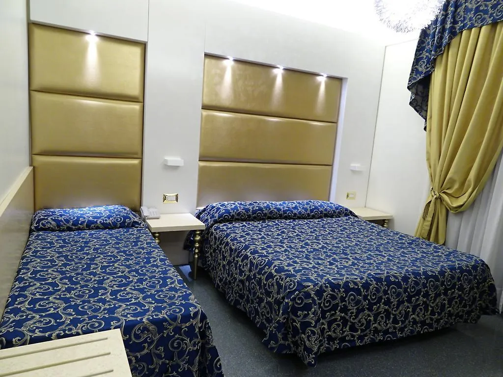 Hotel Ambassador Rimini 4*,